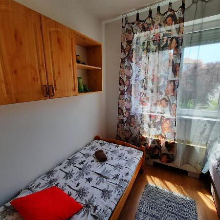 Crazy Frog Gambrinusz Ii. Apartment ไฮจ์ดุสโซบอสโล ภายนอก รูปภาพ
