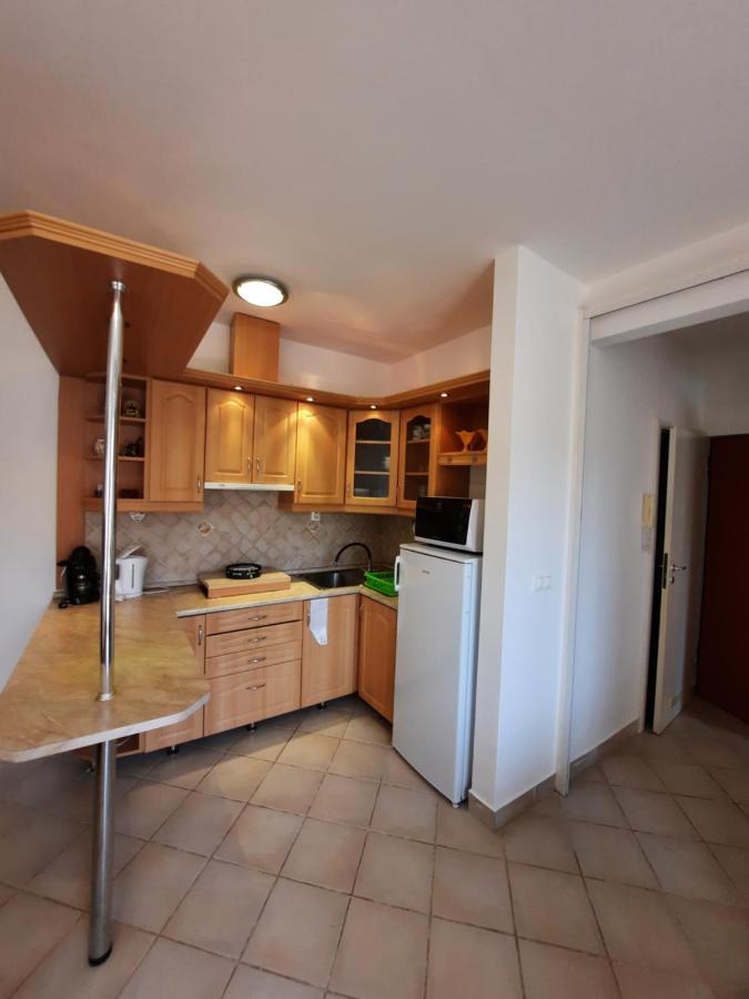 Crazy Frog Gambrinusz Ii. Apartment ไฮจ์ดุสโซบอสโล ภายนอก รูปภาพ